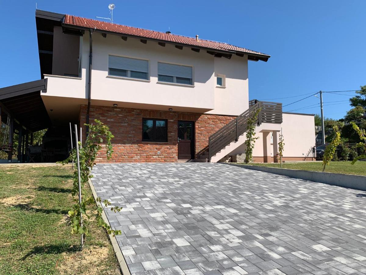 Apartman Grc Apartment Dugo Selo Exterior foto