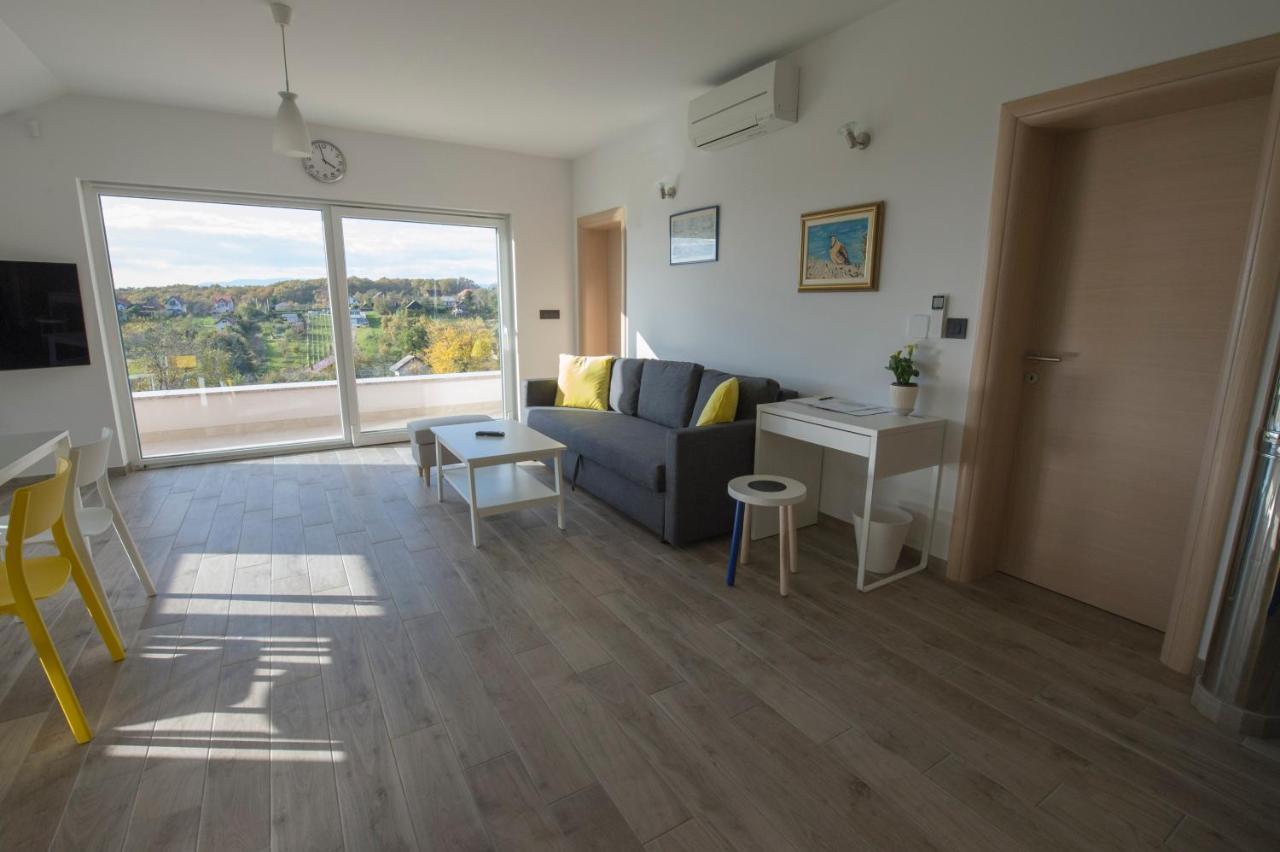 Apartman Grc Apartment Dugo Selo Exterior foto